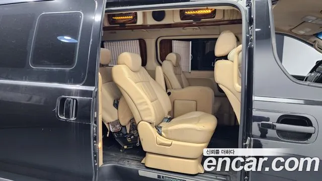 Hyundai Starex 2008 — фото 12