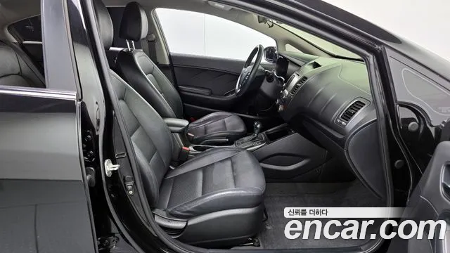 Kia K3 2015 — фото 10