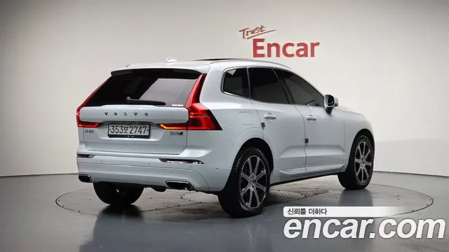 Volvo XC60 2020 — фото 2