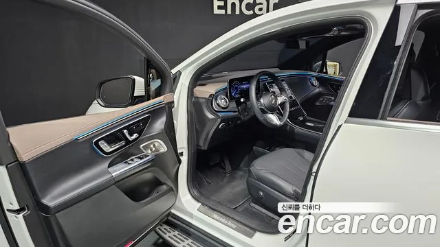 Mercedes-Benz EQE 2023 — фото 10