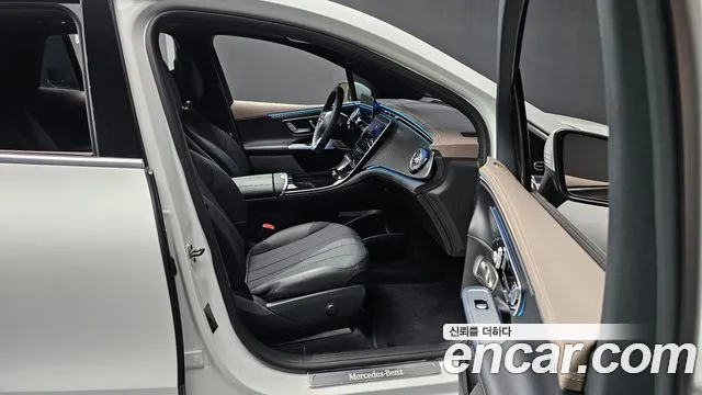Mercedes-Benz EQE 2023 — фото 17