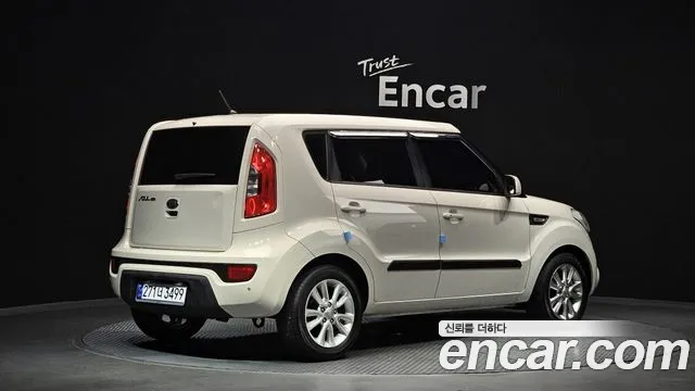 Kia Soul 2012 — фото 2