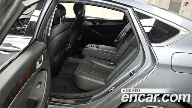 Hyundai Genesis 2015 — фото 11