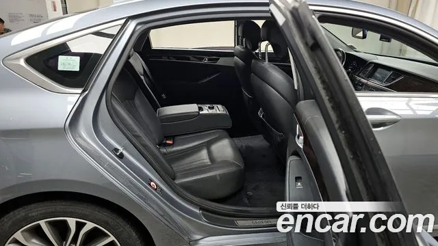 Hyundai Genesis 2015 — фото 13
