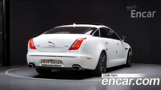 Jaguar XJ 2013 — фото 2