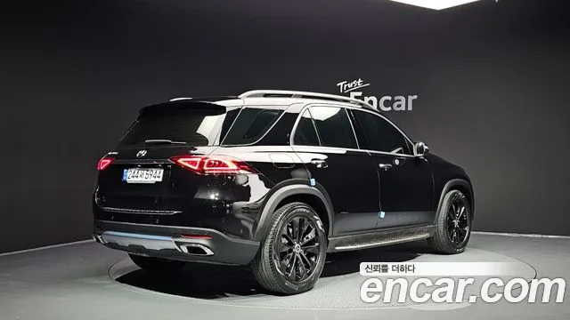 Mercedes-Benz GLE-Class 2021 — фото 2