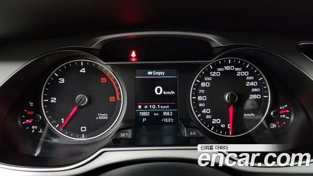 Audi A4 2015 — фото 8