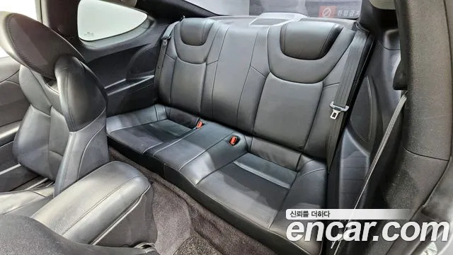 Hyundai Genesis 2011 — фото 12