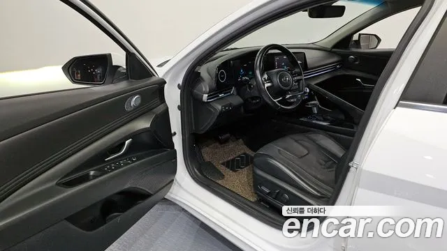 Hyundai AVANTE 2021 — фото 10