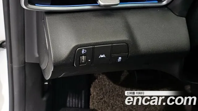 Hyundai AVANTE 2021 — фото 14