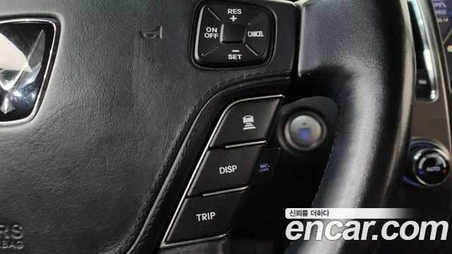 Hyundai Equus 2010 — фото 14