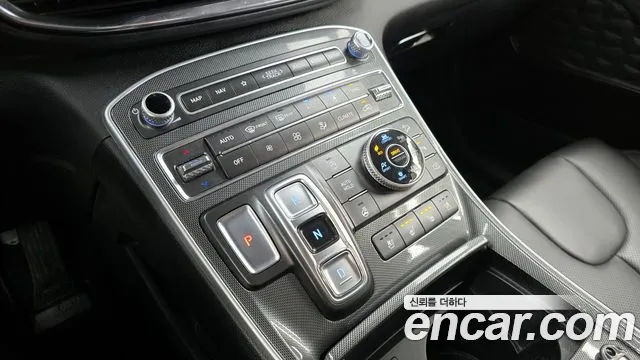 Hyundai Santafe 2023 — фото 9