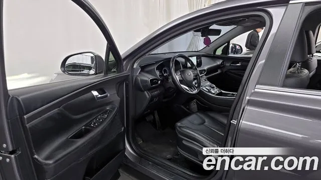 Hyundai Santafe 2023 — фото 10