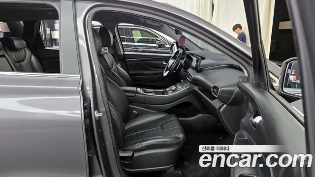 Hyundai Santafe 2023 — фото 11