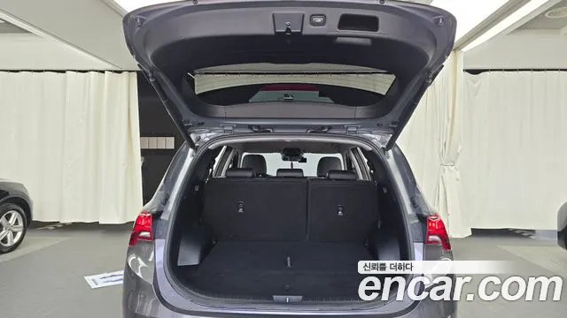 Hyundai Santafe 2023 — фото 20