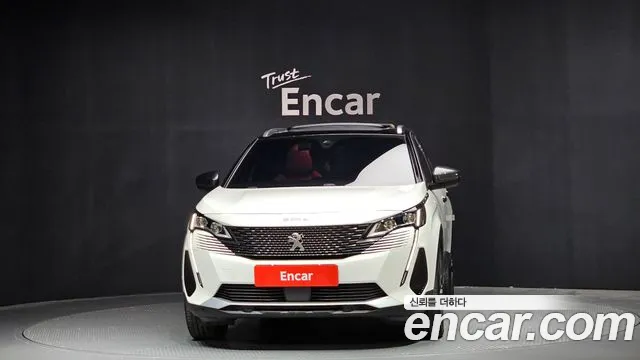 Peugeot 5008 2024 — фото 3