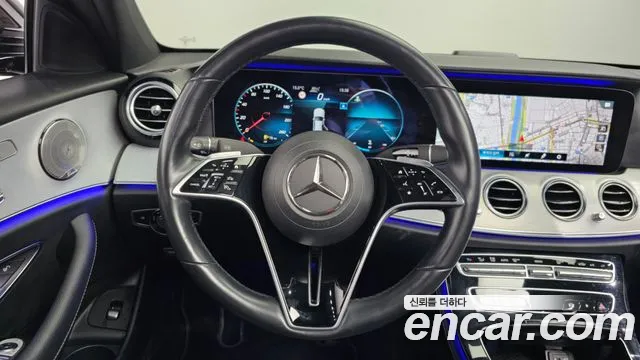 Mercedes-Benz E-Class 2021 — фото 13