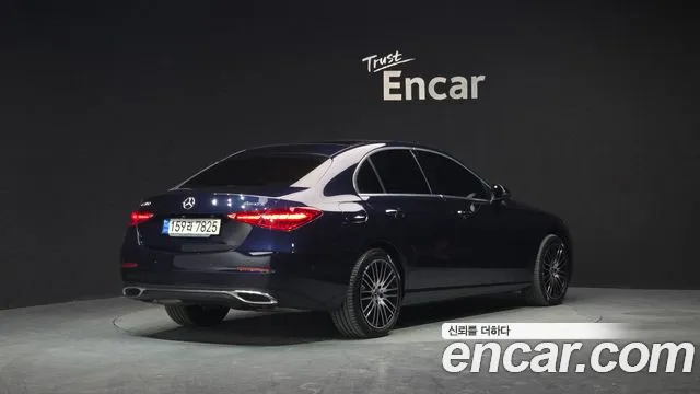 Mercedes-Benz C-Class 2022 — фото 2