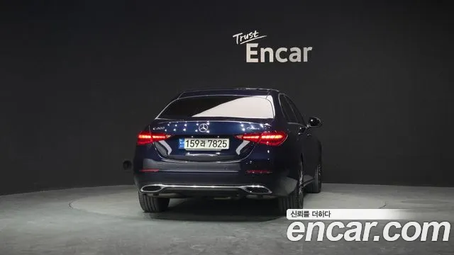 Mercedes-Benz C-Class 2022 — фото 4