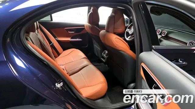 Mercedes-Benz C-Class 2022 — фото 12