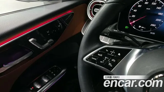 Mercedes-Benz C-Class 2022 — фото 17