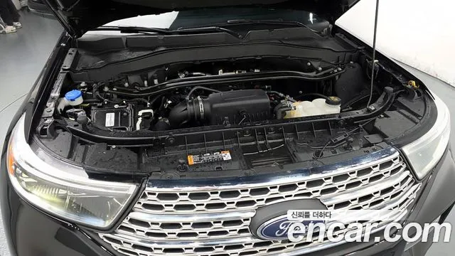 Ford Explorer 2022 — фото 6