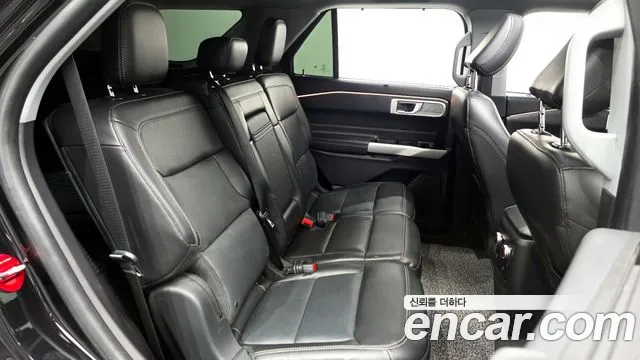 Ford Explorer 2022 — фото 12