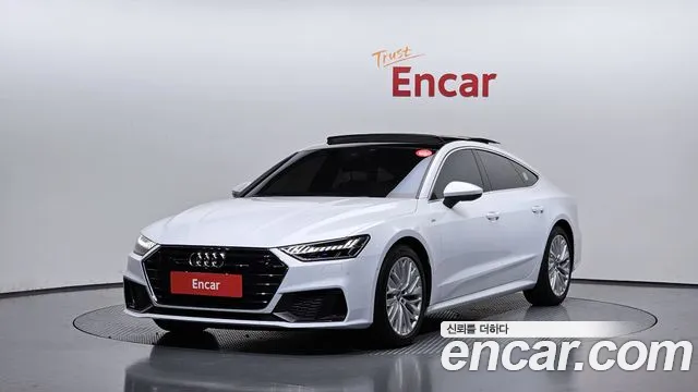 Audi A7 2021 — фото 1