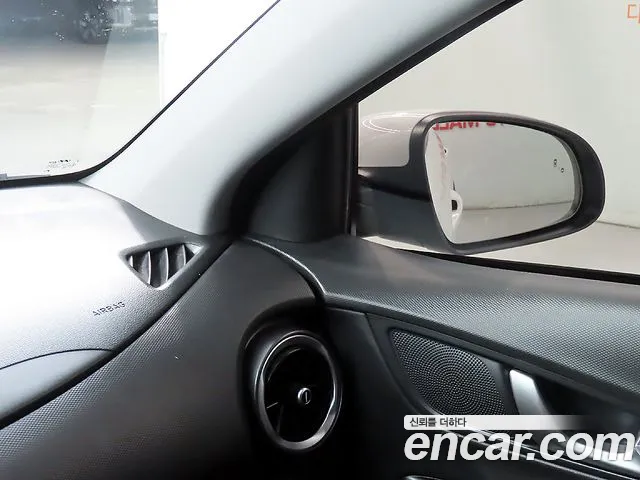 Hyundai Kona 2022 — фото 18