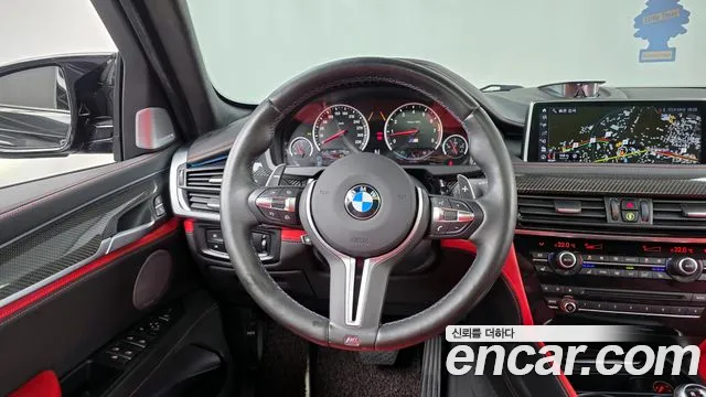 BMW X6M 2018 — фото 13