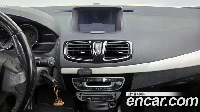 Renault-KoreaSamsung SM3 2014 — фото 15