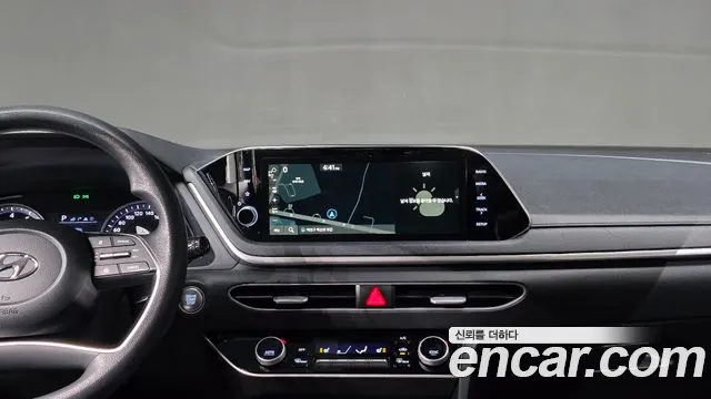 Hyundai Sonata 2020 — фото 16