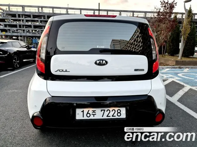 Kia Soul 2015 — фото 5