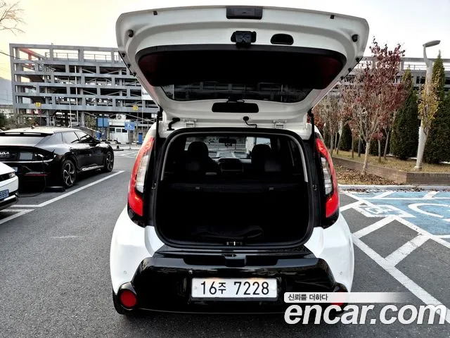 Kia Soul 2015 — фото 9