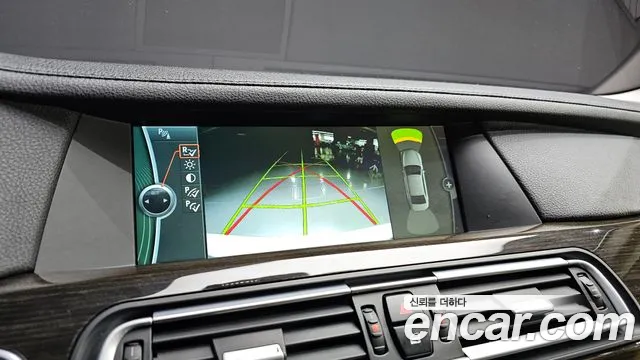 BMW 7-Series 2012 — фото 16
