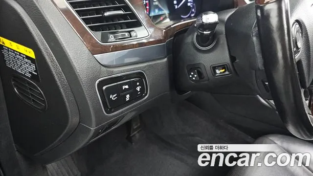 Hyundai Equus 2015 — фото 16