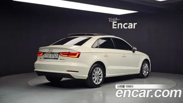 Audi A3 2015 — фото 2