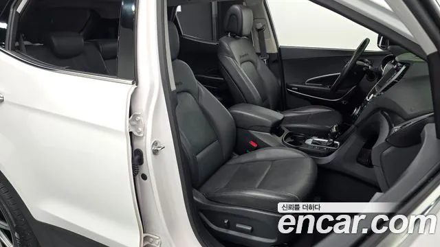Hyundai Santafe 2016 — фото 10