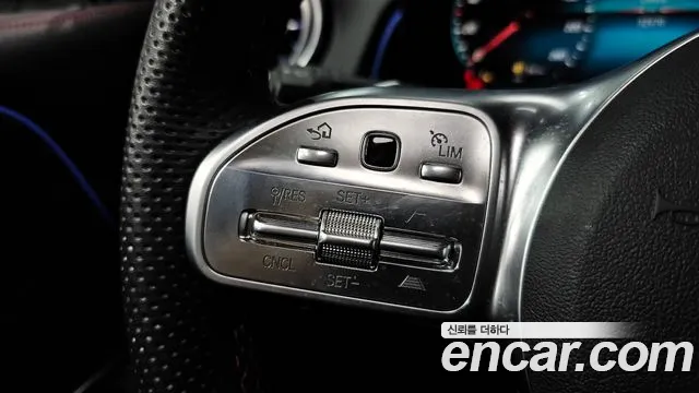 Mercedes-Benz GLB-Class 2022 — фото 15