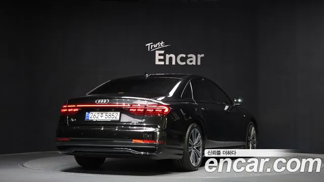 Audi A8 2023 — фото 2