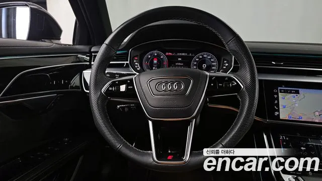 Audi A8 2023 — фото 13
