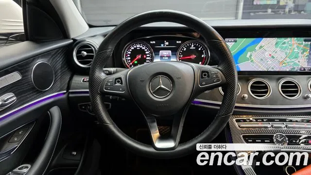 Mercedes-Benz E-Class 2018 — фото 13