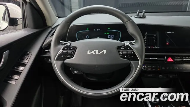 Kia Niro 2022 — фото 13