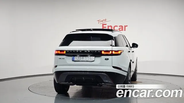 Land Rover Range Rover Velar 2023 — фото 4
