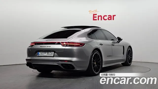Porsche Panamera 2020 — фото 2