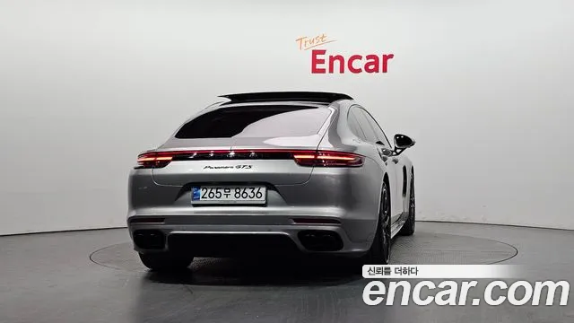 Porsche Panamera 2020 — фото 4