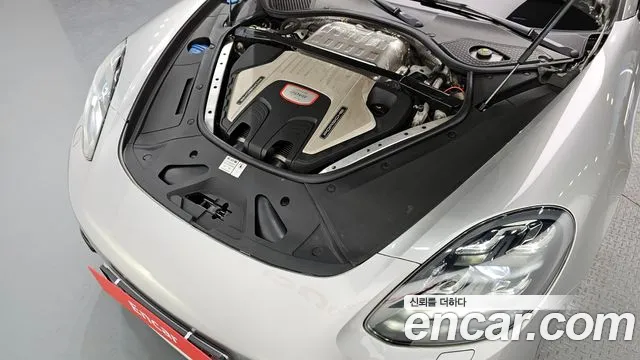 Porsche Panamera 2020 — фото 6