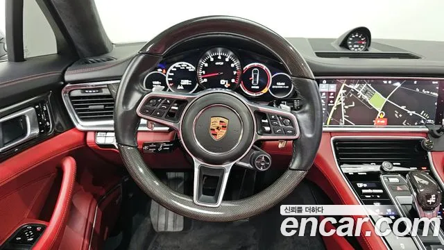 Porsche Panamera 2020 — фото 13