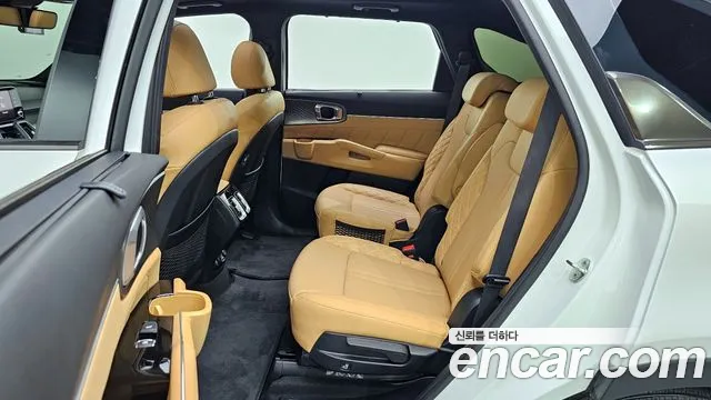 Kia Sorento 2022 — фото 11
