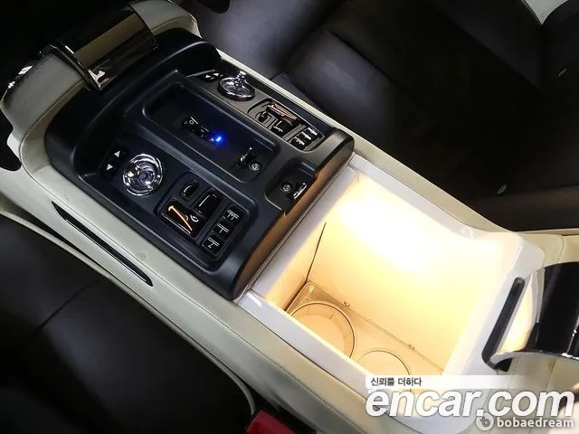 Rolls-Royce Phantom 2013 — фото 16
